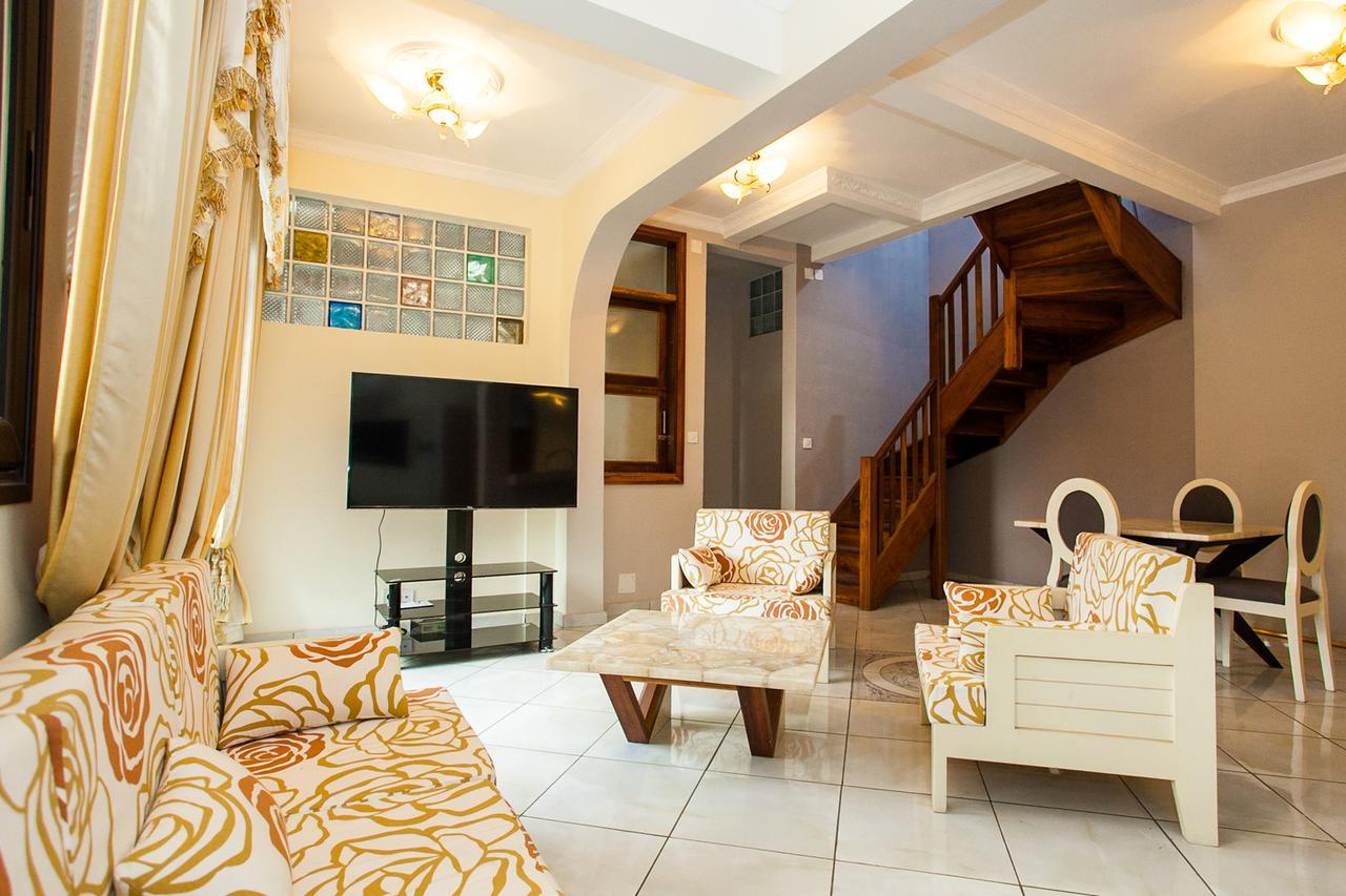 איבאטו Oceanis Home & Voyages מראה חיצוני תמונה